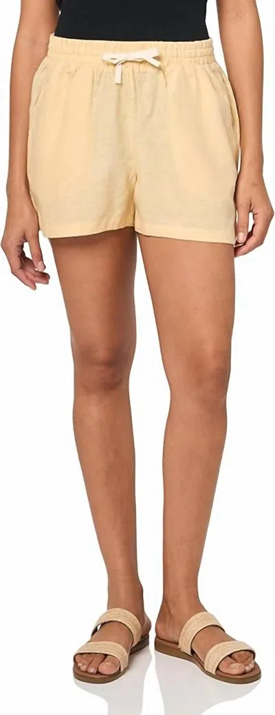 Carve Designs Rhett Linen Short In Honey Chambray In Yellow