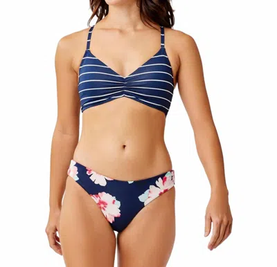 Carve Designs Sanitas Reversible Bottom In Elation / Berry In Blue