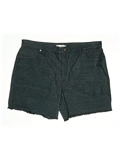 Pre-owned Carve Designs Shorts In Green