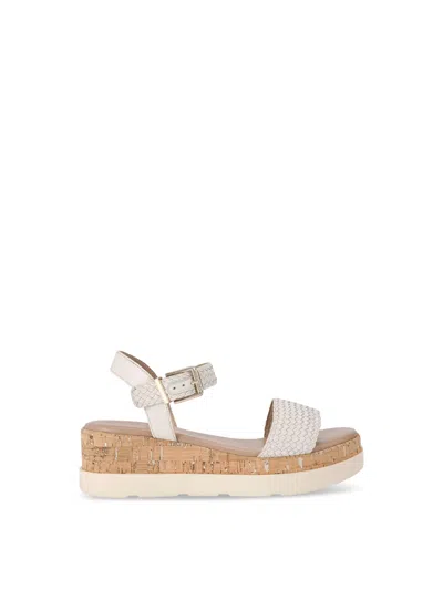 Carvela Serenita Weave Sandal In Bone