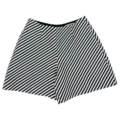 Pre-owned Carven Black And White Shorts, Size 38