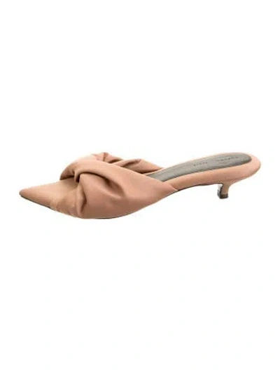 Pre-owned Carven Sandals In Neutral