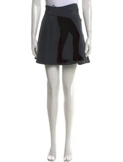 Pre-owned Carven Virgin Wool Mini Skirt In Black