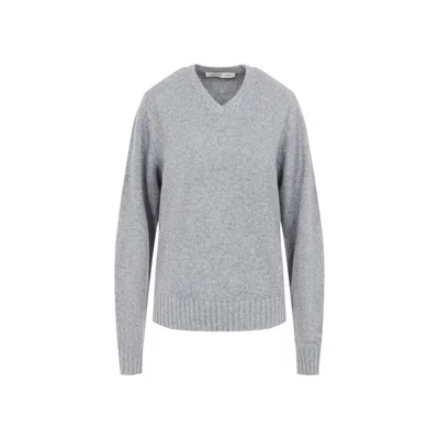 Carven Women's V-neck Cashmere Sweater In Gray