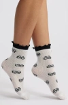 Casa Clara Daniella Waffle Crew Socks In White Rose