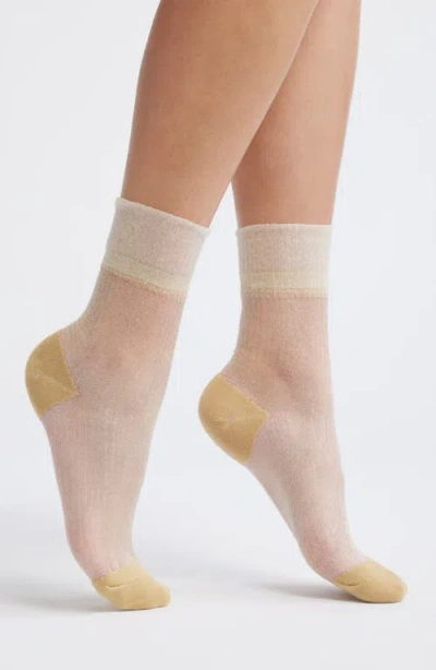 Casa Clara Remi Sheer Ankle Socks In White