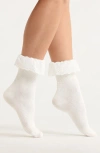 Casa Clara Tabitha Ruffle Ankle Socks In White
