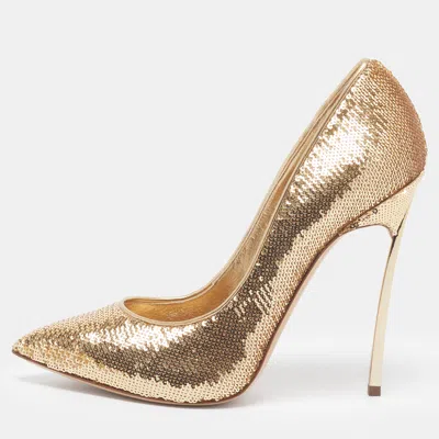 Pre-owned Casadei Blade Size 39 Gold Sequins And Leather Pumps