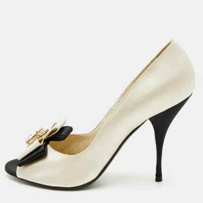 Pre-owned Casadei Crystal Bow Size 40 Cream/black Satin Peep Toe Pumps In White