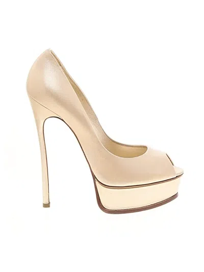 Pre-owned Casadei Heels In Ivory