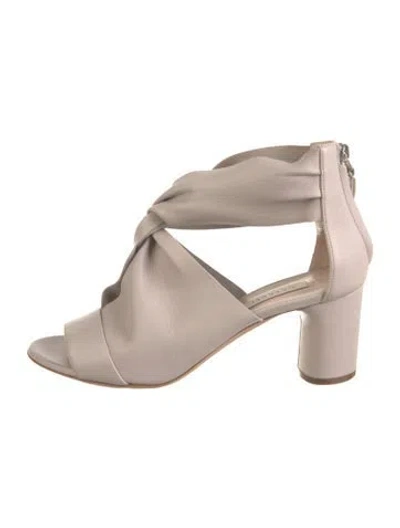Pre-owned Casadei Leather D'orsay Pumps In Neutral