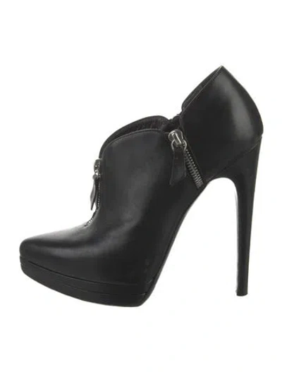 Pre-owned Casadei Leather Pumps In Black