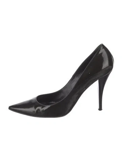 Pre-owned Casadei Leather Pumps In Black