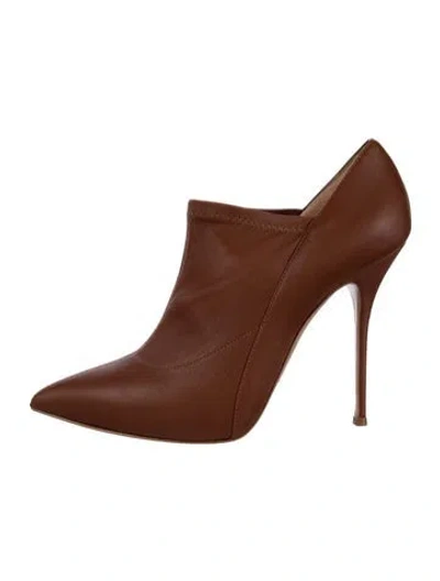 Pre-owned Casadei Leather Pumps In Brown