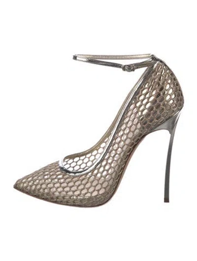 Pre-owned Casadei Leather Pumps In Gold