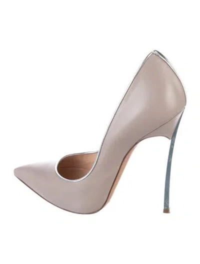 Pre-owned Casadei Leather Pumps In Pink