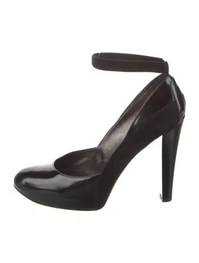 Pre-owned Casadei Patent Leather Pumps In Black