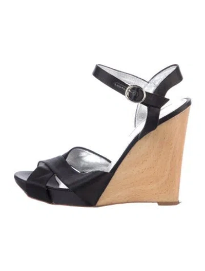 Pre-owned Casadei Satin Pumps In Blue