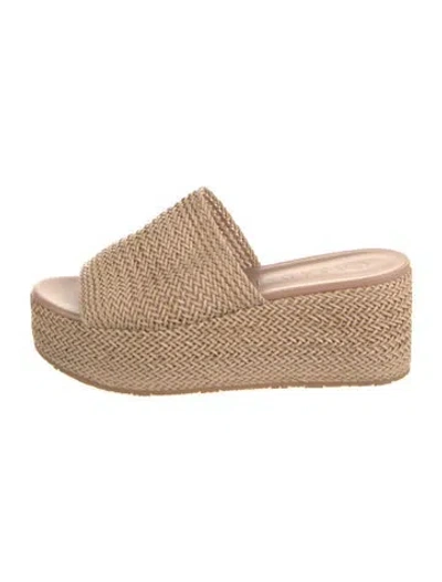 Pre-owned Casadei Straw Slides In Neutral