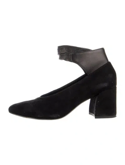 Pre-owned Casadei Suede Pumps In Black