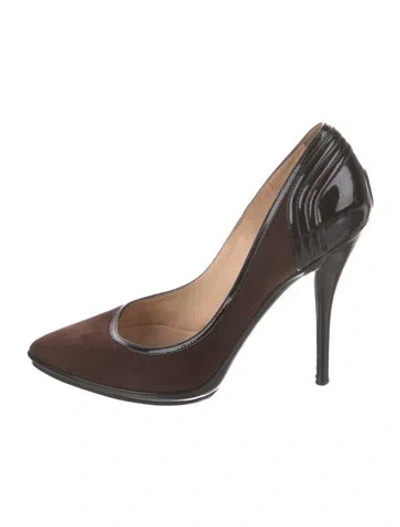Pre-owned Casadei Suede Pumps In Brown