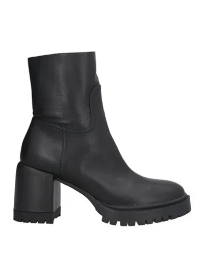 Casadei Woman Ankle Boots Black Size 7 Leather