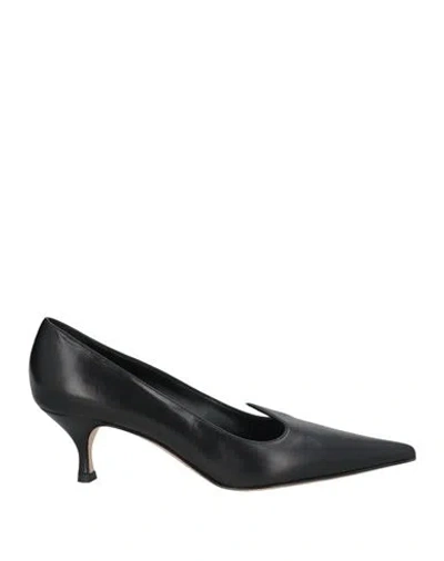 Casadei Low-heel Leather Pumps In Black