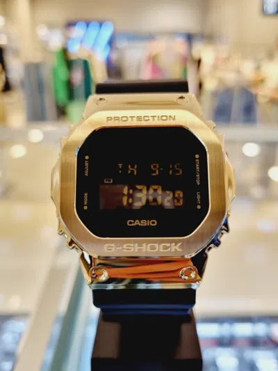 Pre-owned Casio G-shock Black Resin Strap Men Watch Gold Gm-5600g-9dr Original