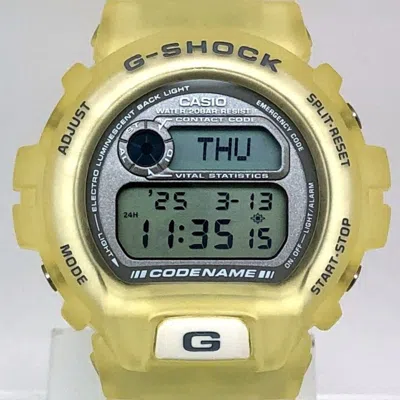 Pre-owned Casio G-shock Wristwatch () In White