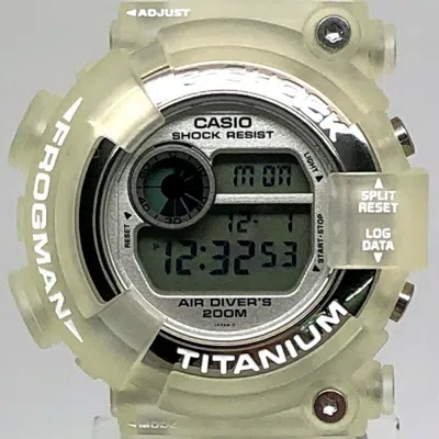 Pre-owned Casio G-shock Wristwatch () In White