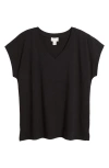 Caslon Extended V-neck T-shirt In Black