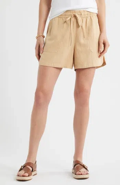 Caslon ® Pull-on Woven Shorts In Gold