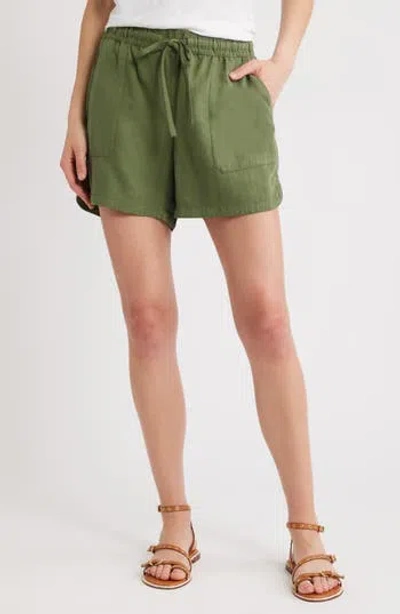Caslon ® Pull-on Woven Shorts In Green
