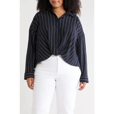 Caslon ® Texture Front Twist Button-up Shirt In Navy- Ivory Reva Stripe