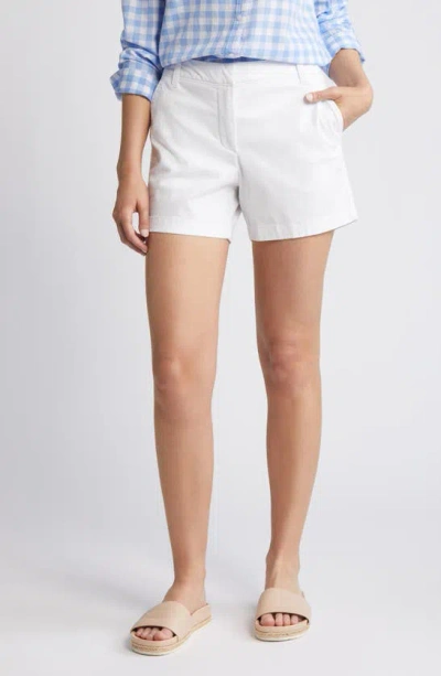 Caslon Twill Shorts In White