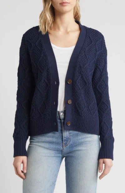 Caslonr Caslon(r) Diamond Cable Knit Cardigan In Navy Blazer