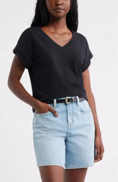 Caslonr Caslon(r) Roll Cuff V-neck T-shirt In Black