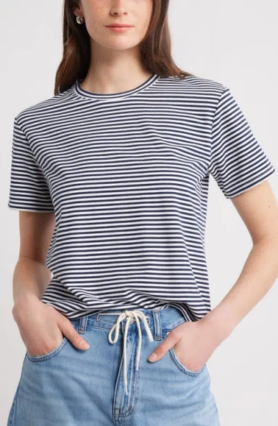 Caslonr Caslon(r) Stripe Crop T-shirt In Navy- White Beck Stripe