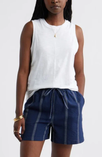 Caslonr Caslon(r) Swing Sleeveless Top In White