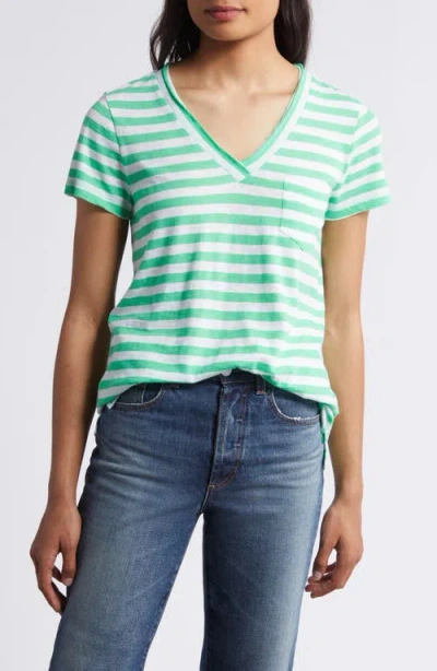 Caslonr Caslon(r) V-neck Short Sleeve Pocket T-shirt In Green