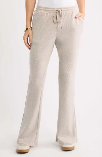 Caslonr Caslon(r) Waffle Flare Leg Pants In Tan Doeskin Heather