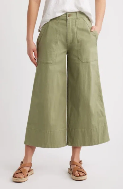 Caslonr Caslon(r) Wide Leg Crop Twill Pants In Olive Acorn