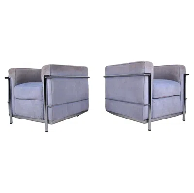 Pre-owned Cassina Pair Of Vintage Modern Le Corbusier Style Lounge Chairs In Gray