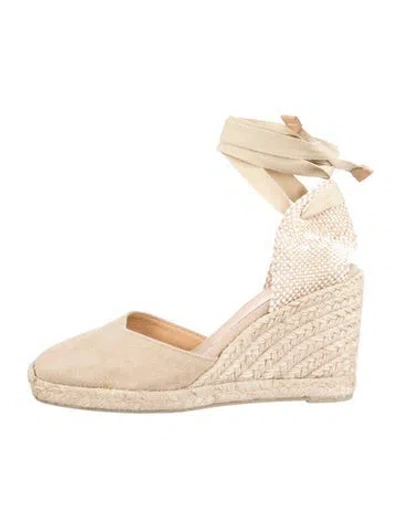 Pre-owned Castaã±er Canvas Braided Accents Pumps In Neutrals