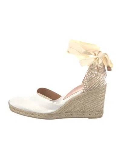 Pre-owned Castaã±er Canvas Colorblock Pattern D'orsay Pumps In Neutral