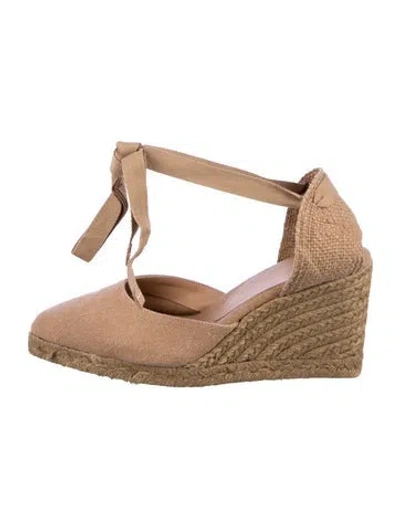 Pre-owned Castaã±er Canvas D'orsay Pumps In Brown