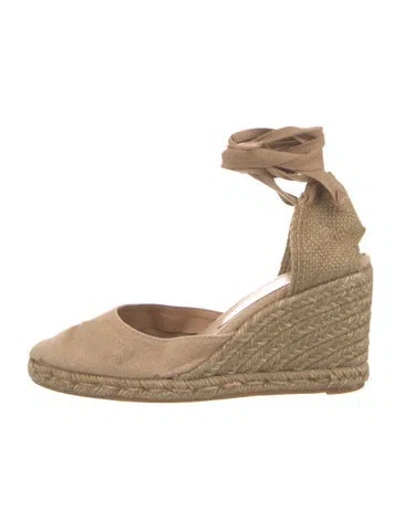 Pre-owned Castaã±er Canvas D'orsay Pumps In Neutral