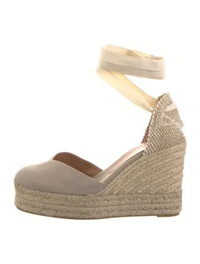 Pre-owned Castaã±er Canvas D'orsay Pumps In Neutral