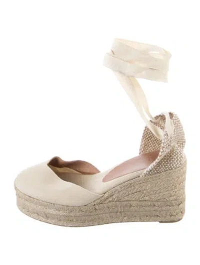 Pre-owned Castaã±er Canvas D'orsay Pumps In Neutral