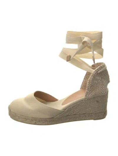 Pre-owned Castaã±er Canvas D'orsay Pumps In Neutral